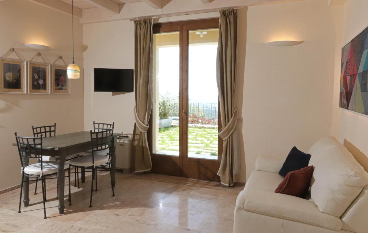 Casa Vacanze Squarcialupi Castellina in Chianti Exteriör bild