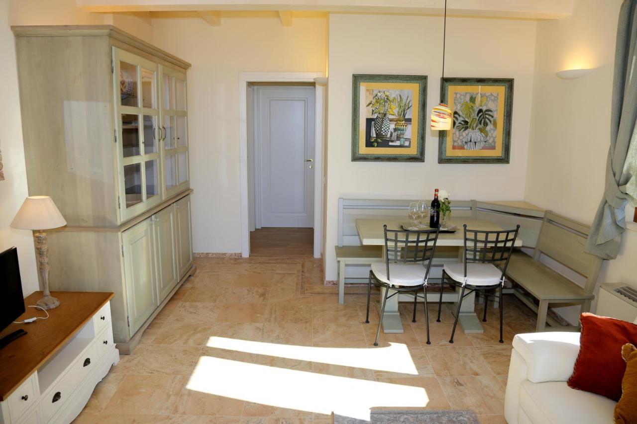 Casa Vacanze Squarcialupi Castellina in Chianti Exteriör bild