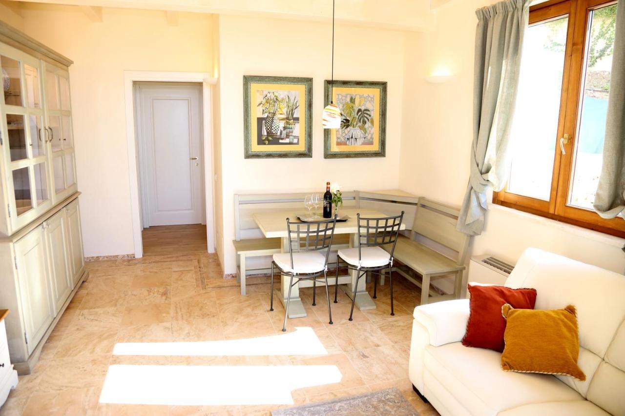 Casa Vacanze Squarcialupi Castellina in Chianti Exteriör bild