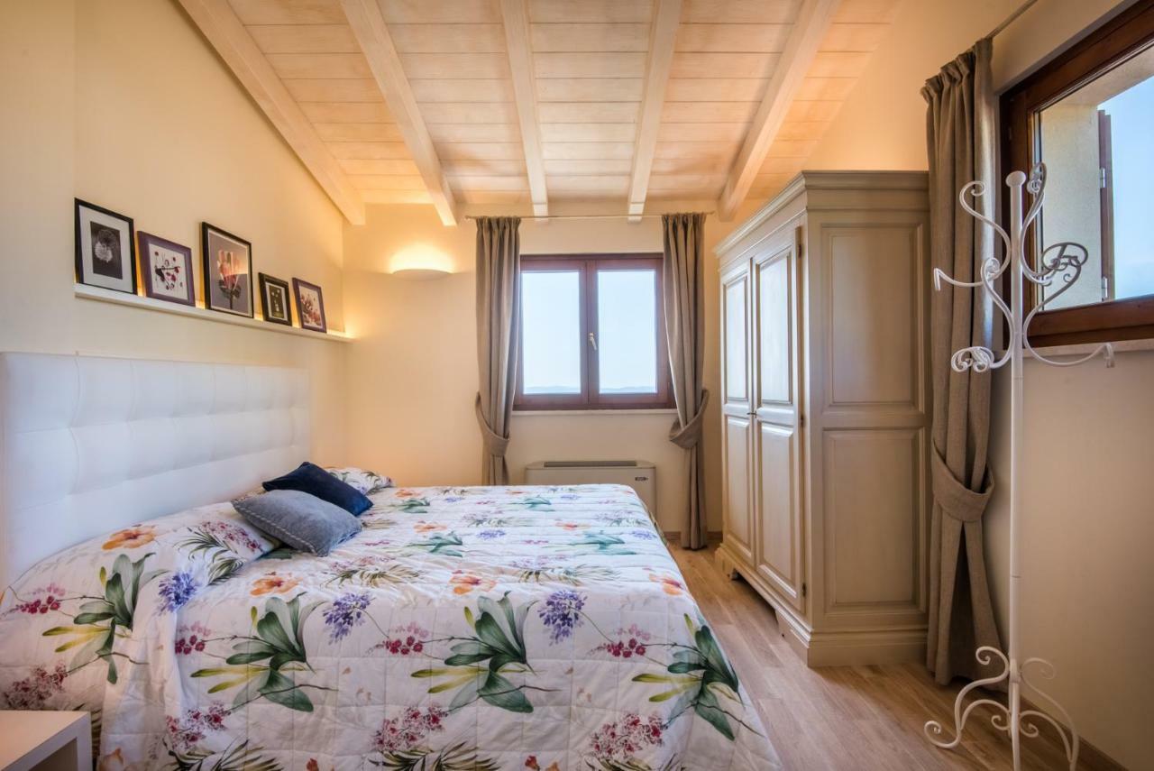 Casa Vacanze Squarcialupi Castellina in Chianti Exteriör bild