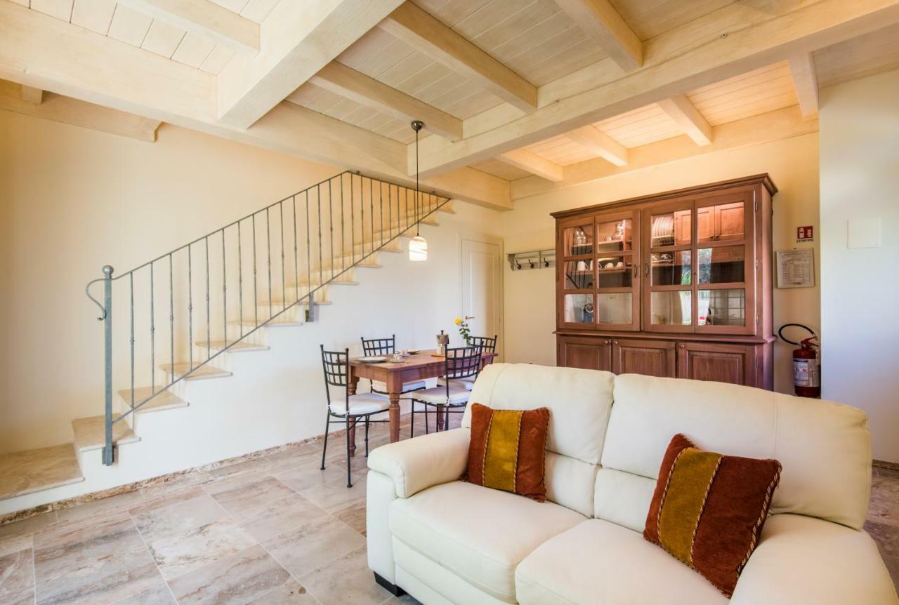 Casa Vacanze Squarcialupi Castellina in Chianti Exteriör bild